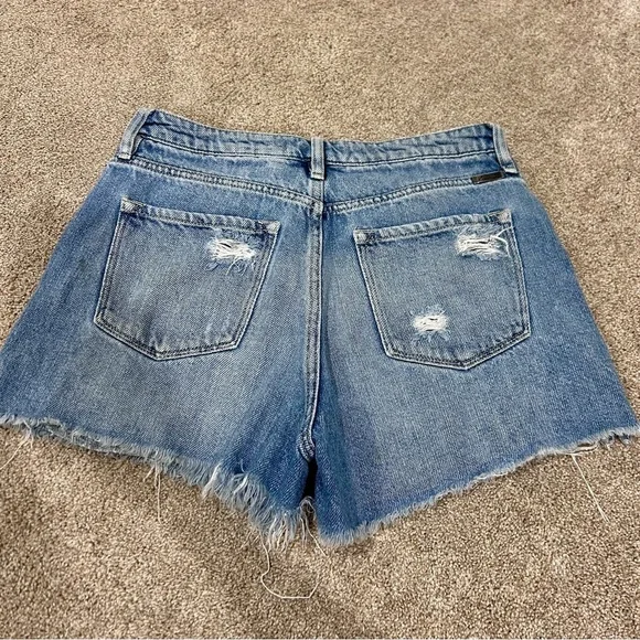KanCan size 26 Distressed Blue Denim Shorts - Picture 4 of 4